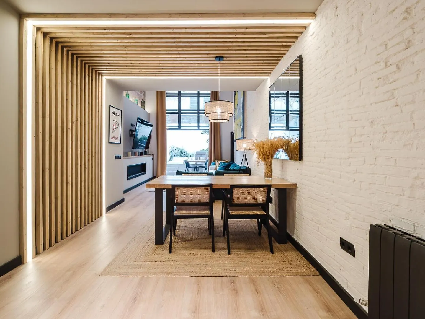 Luxury 2 Story Apartment Near Passeig De Gracia Barcelona Spain