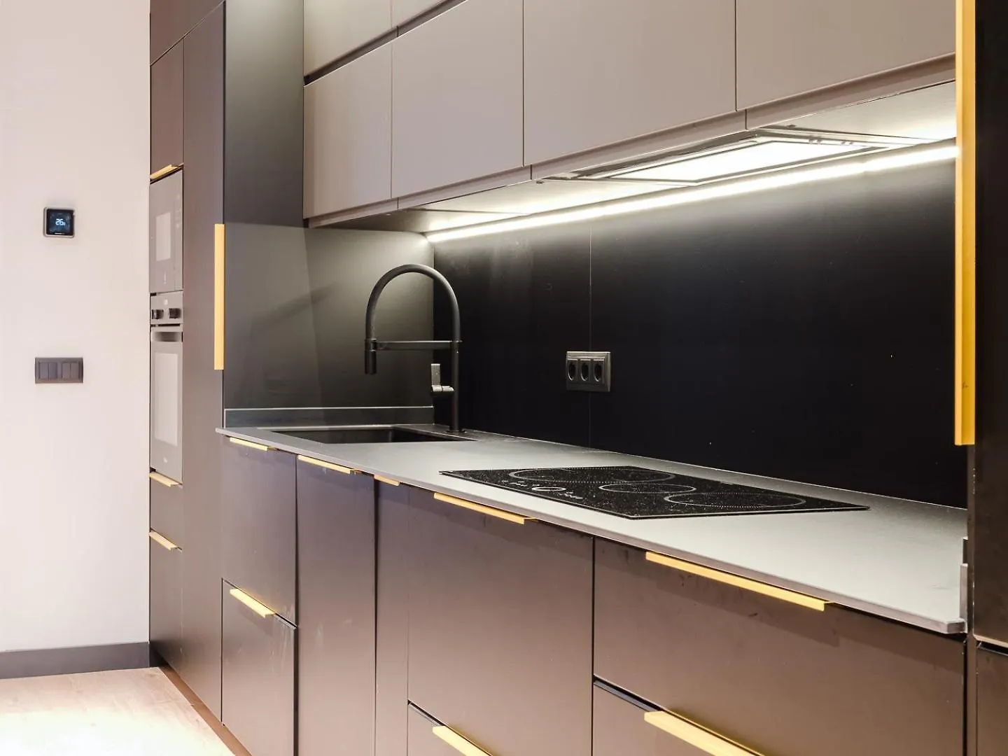 Luxury 2 Story Apartment Near Passeig De Gracia Barcelona