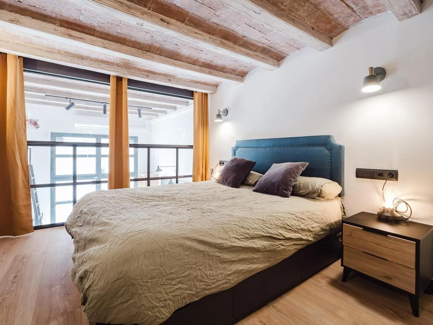 Luxury 2 Story Apartment Near Passeig De Gracia Barcelona 0*,